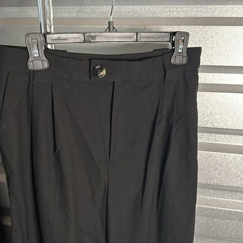Mango / MNG pleated Classic Black Dress Pants, Size 8
